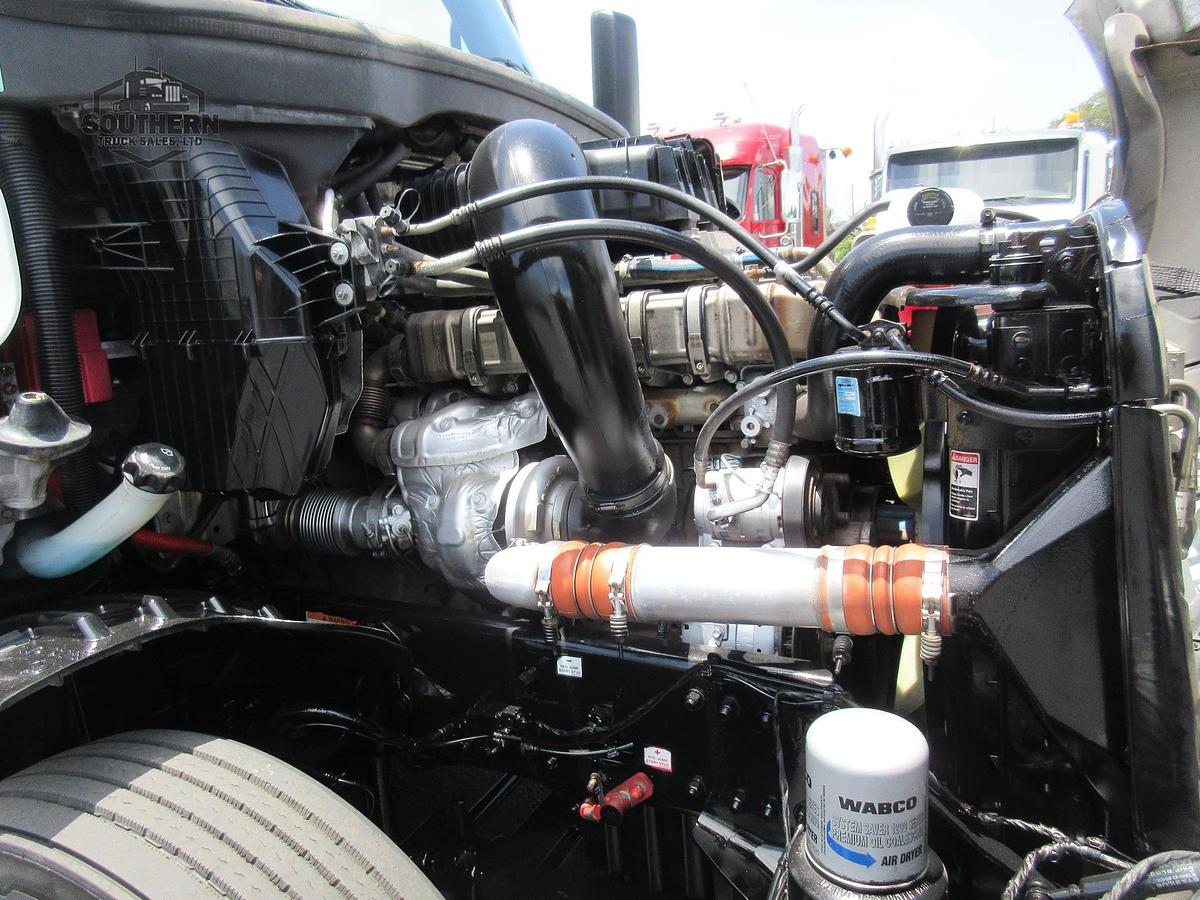 Used 2020 FREIGHTLINER CASCADIA 126