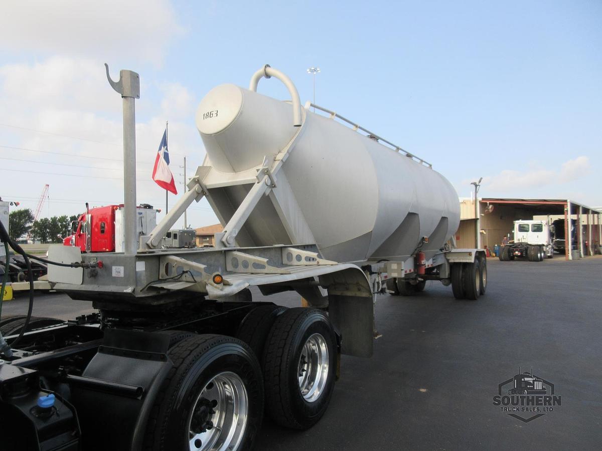 Used 2012 VANTAGE 1000 cu ft