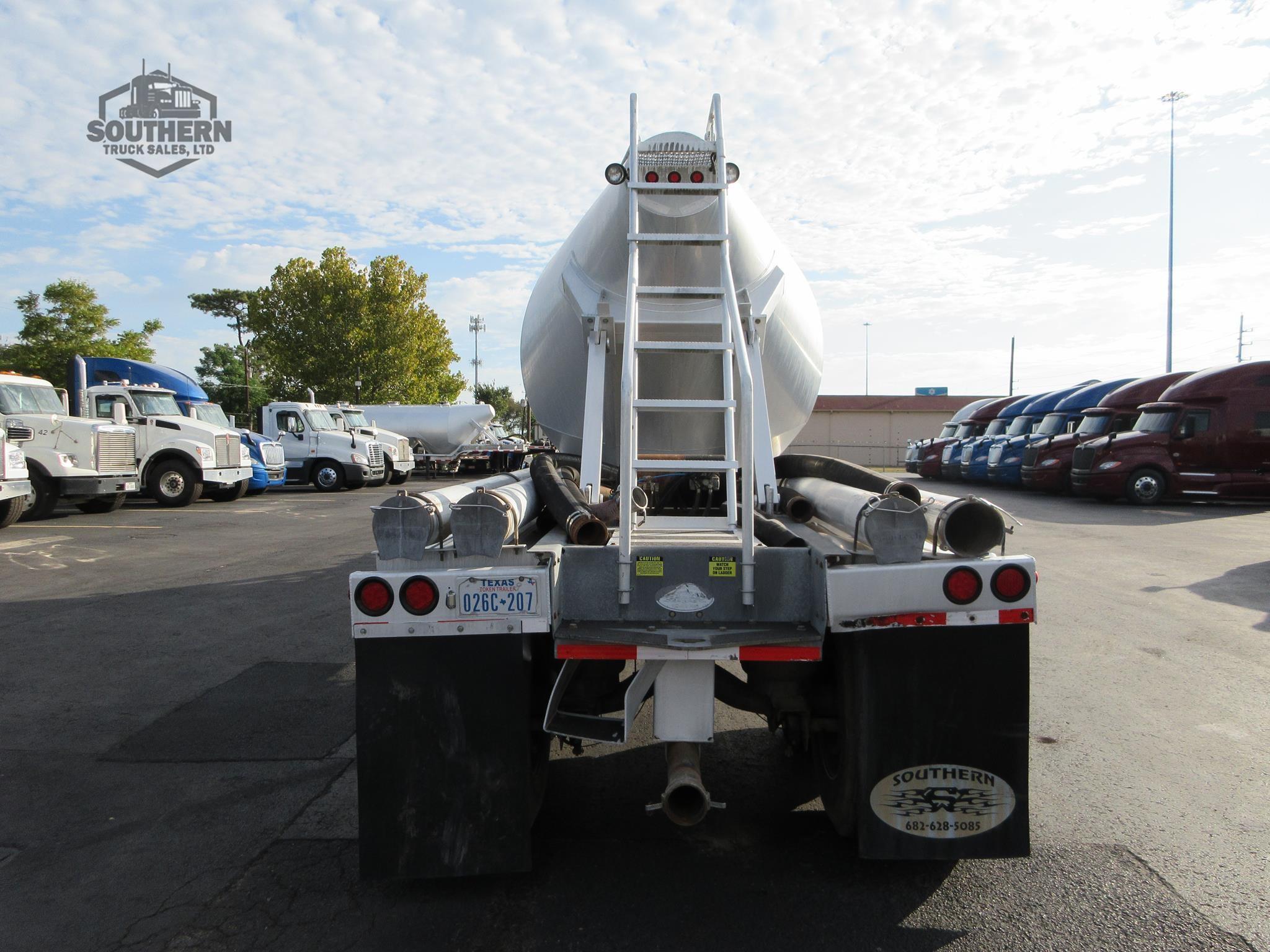 Used 2018 SOUTHERN WELDING Tandem Axle