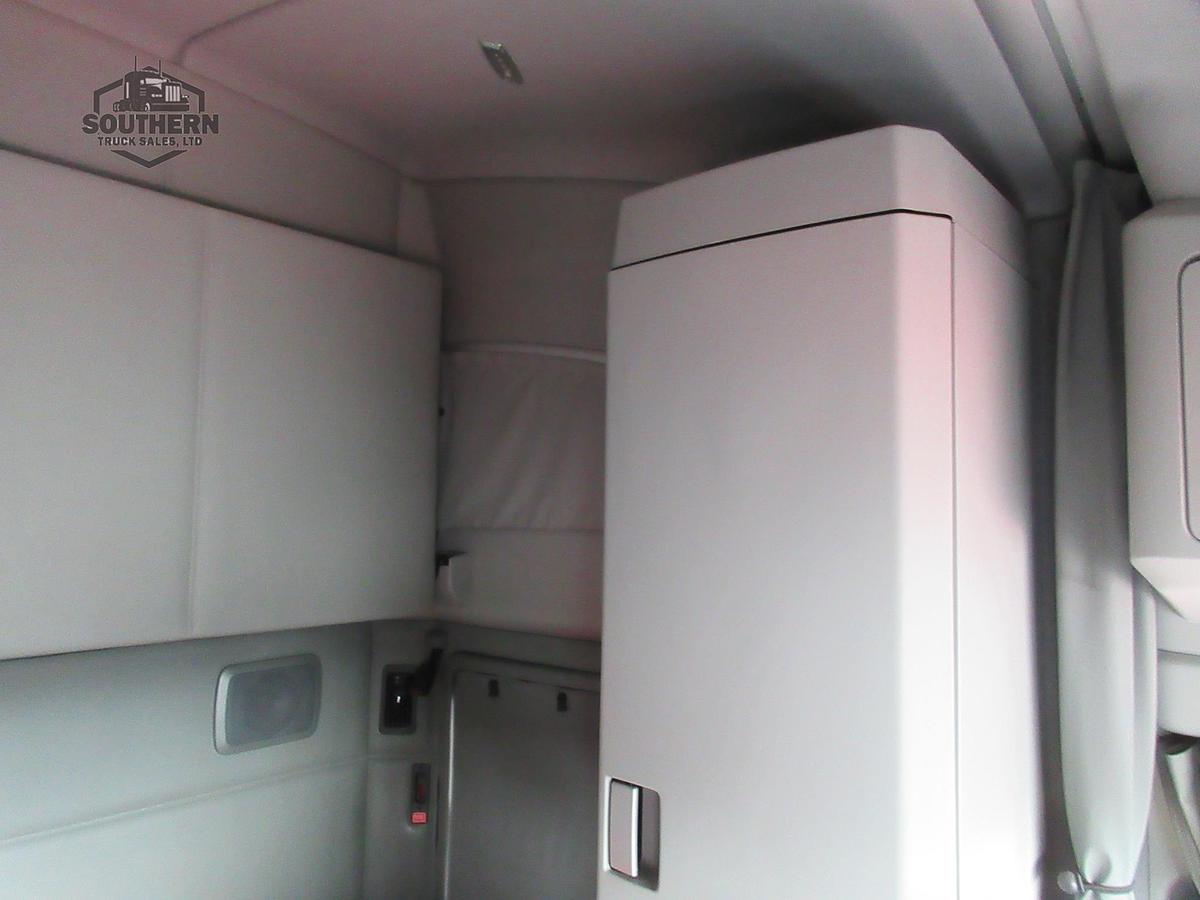 Used 2020 KENWORTH T680