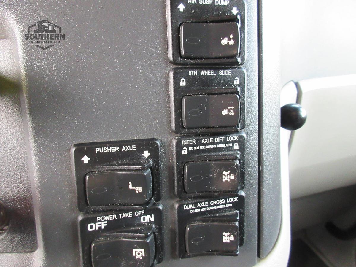 Used 2019 PETERBILT 567