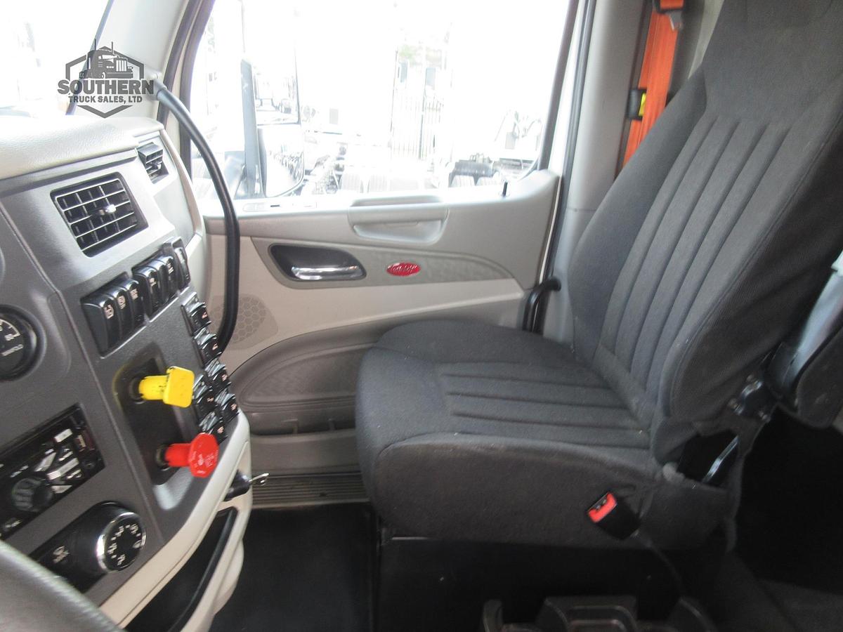 Used 2019 PETERBILT 567