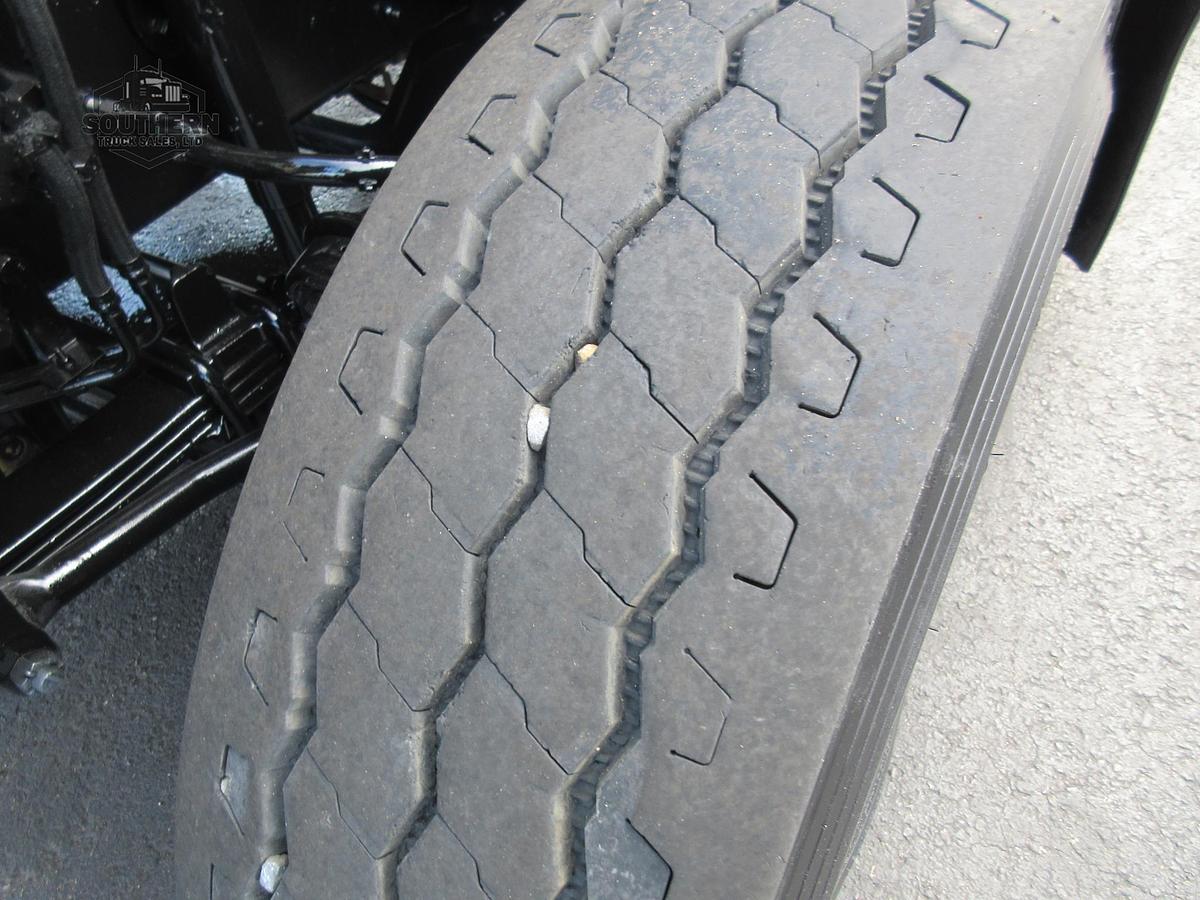 Used 2018 FREIGHTLINER CORONADO 122 SD