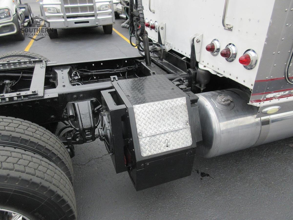 Used 2005 PETERBILT 379EXHD