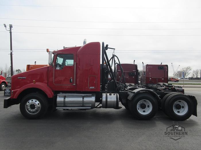 Used 2011 KENWORTH T800