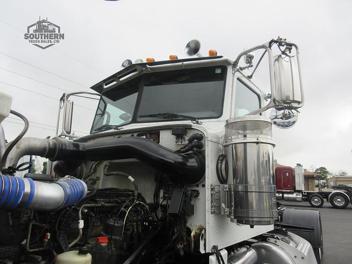 Used 2019 PETERBILT 389