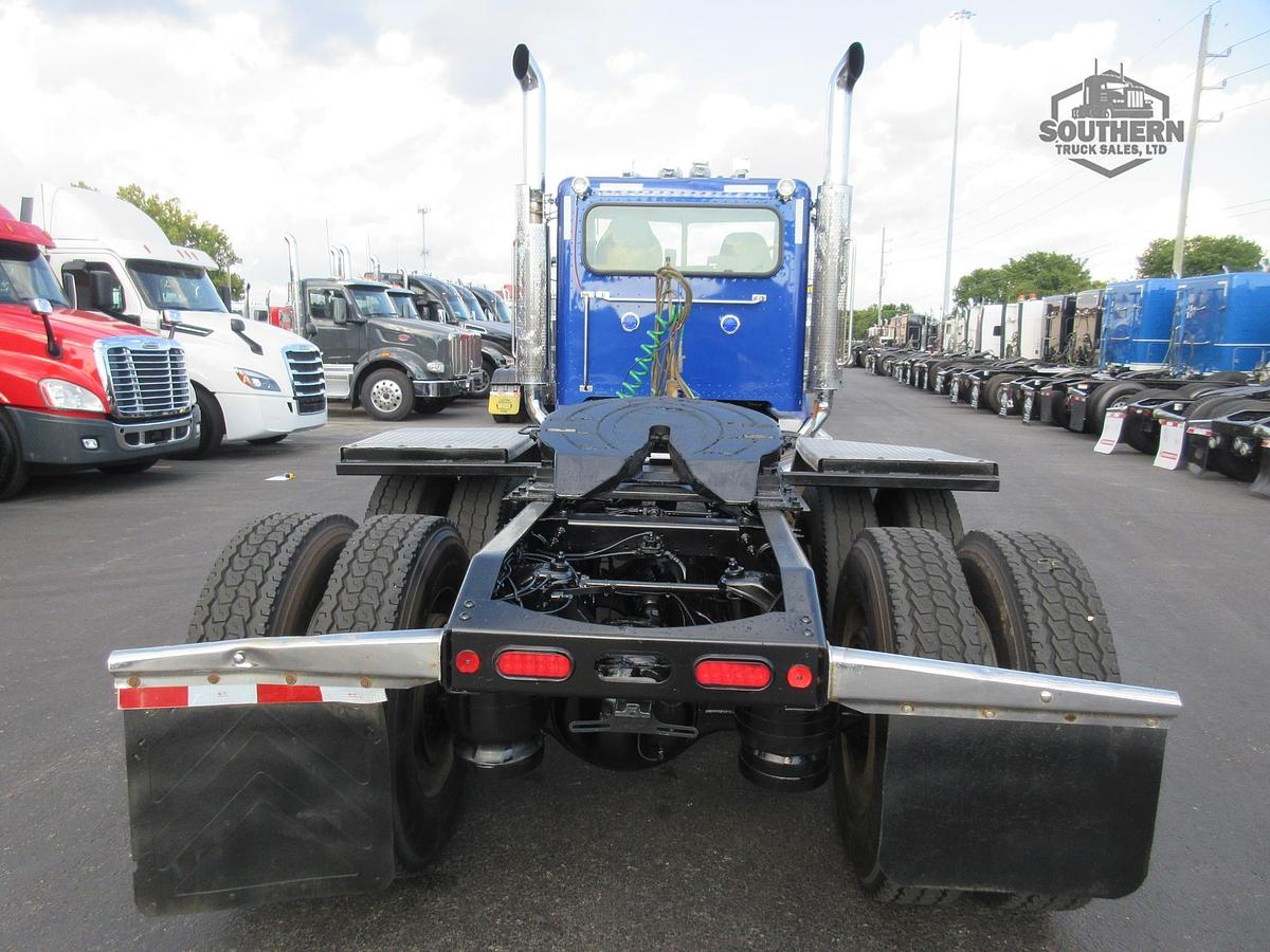 Used 2019 PETERBILT 389