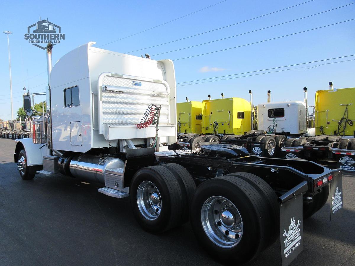 Used 2020 PETERBILT 389