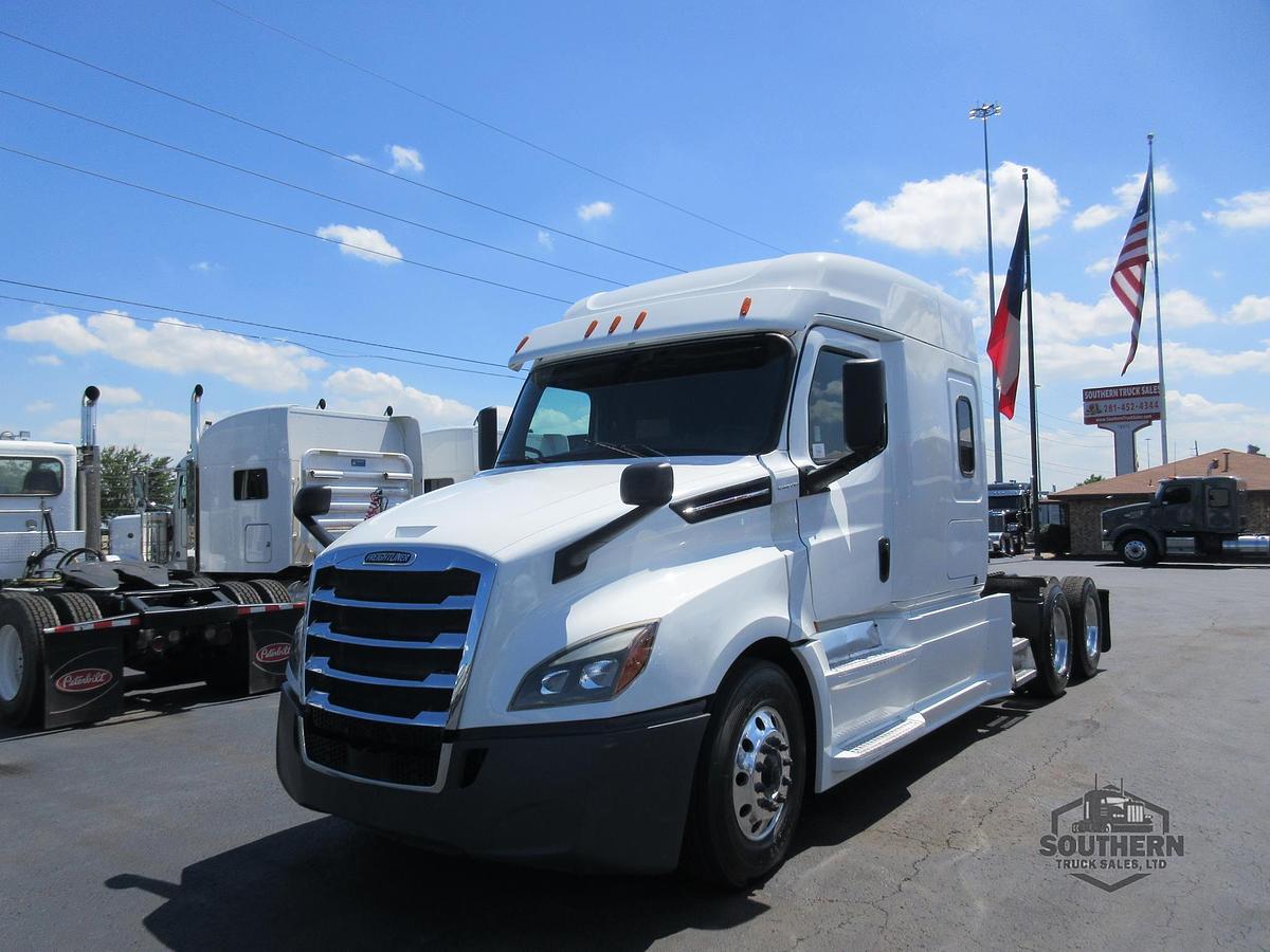 Used 2020 FREIGHTLINER CASCADIA 126