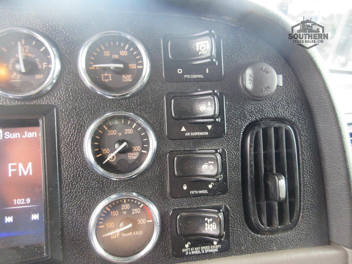 Used 2019 PETERBILT 389