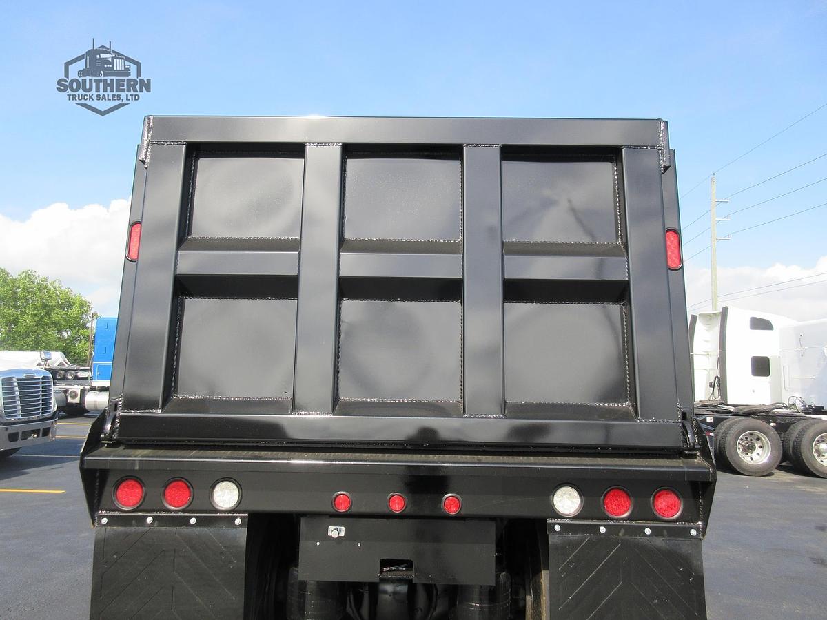 Used 2019 FREIGHTLINER CASCADIA 126