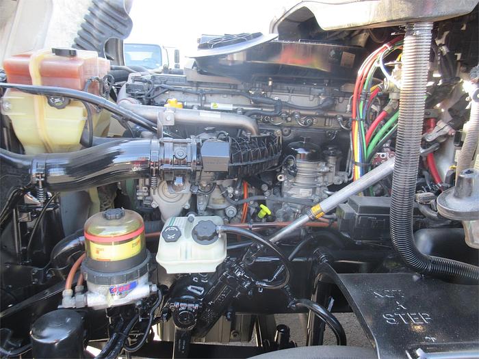 Used 2016 FREIGHTLINER CASCADIA 125