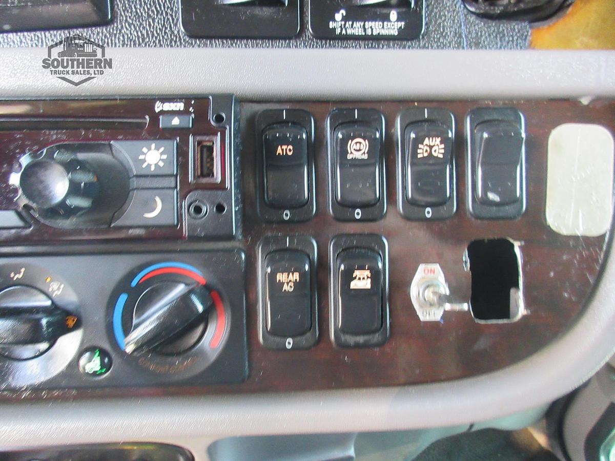 Used 2019 PETERBILT 389