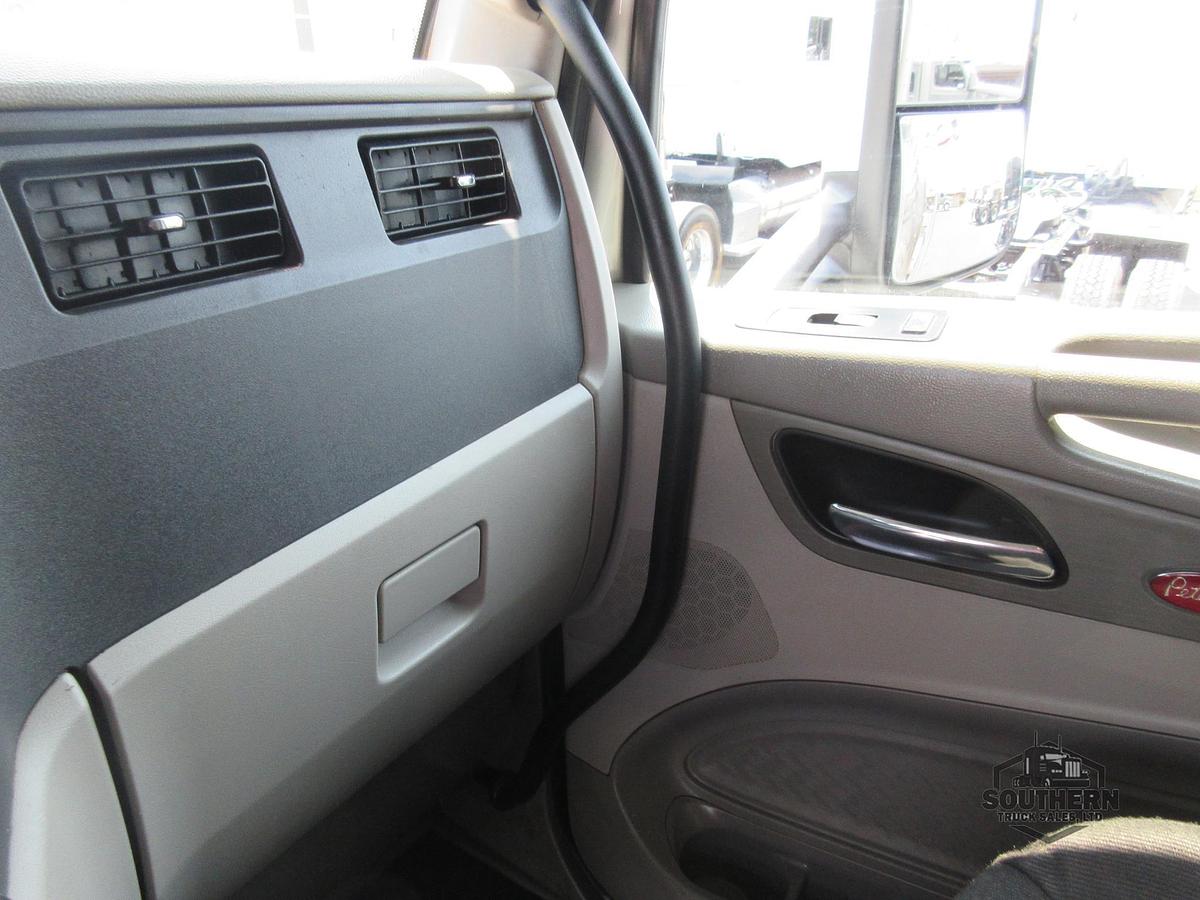 Used 2019 PETERBILT 567