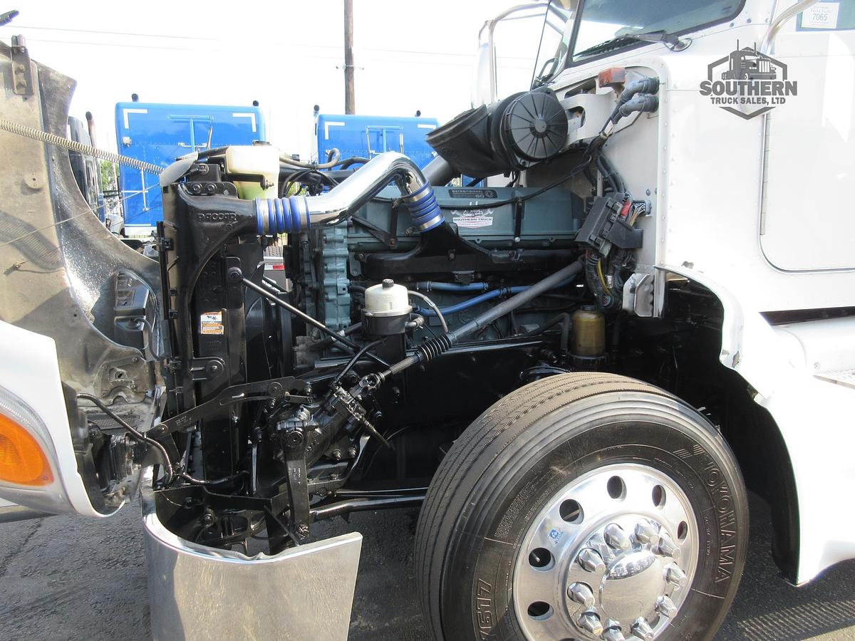 Used 2015 PETERBILT 386