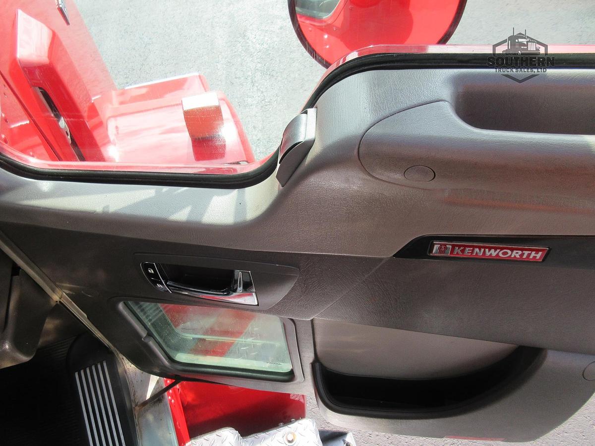 Used 2013 KENWORTH T800