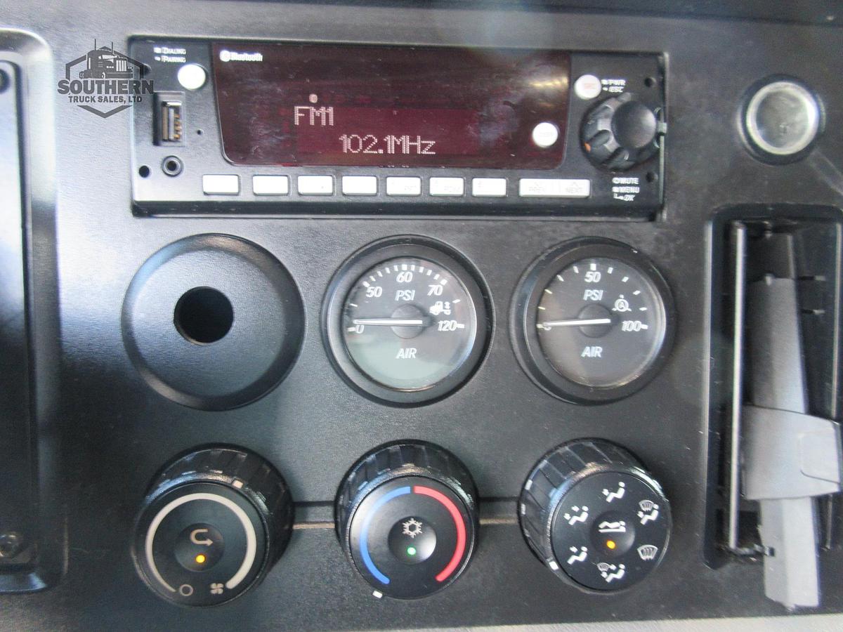 Used 2022 FREIGHTLINER CASCADIA 126