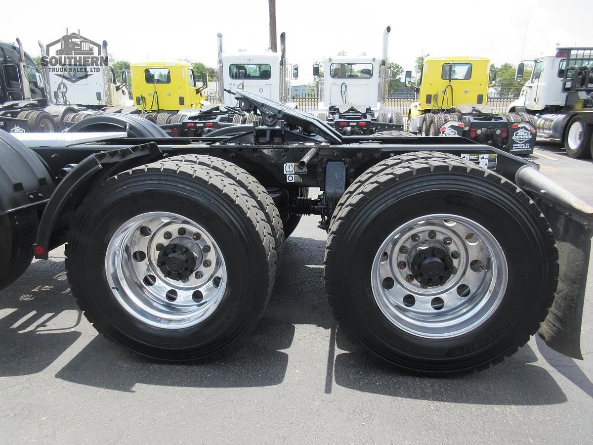 Used 2025 PETERBILT 567