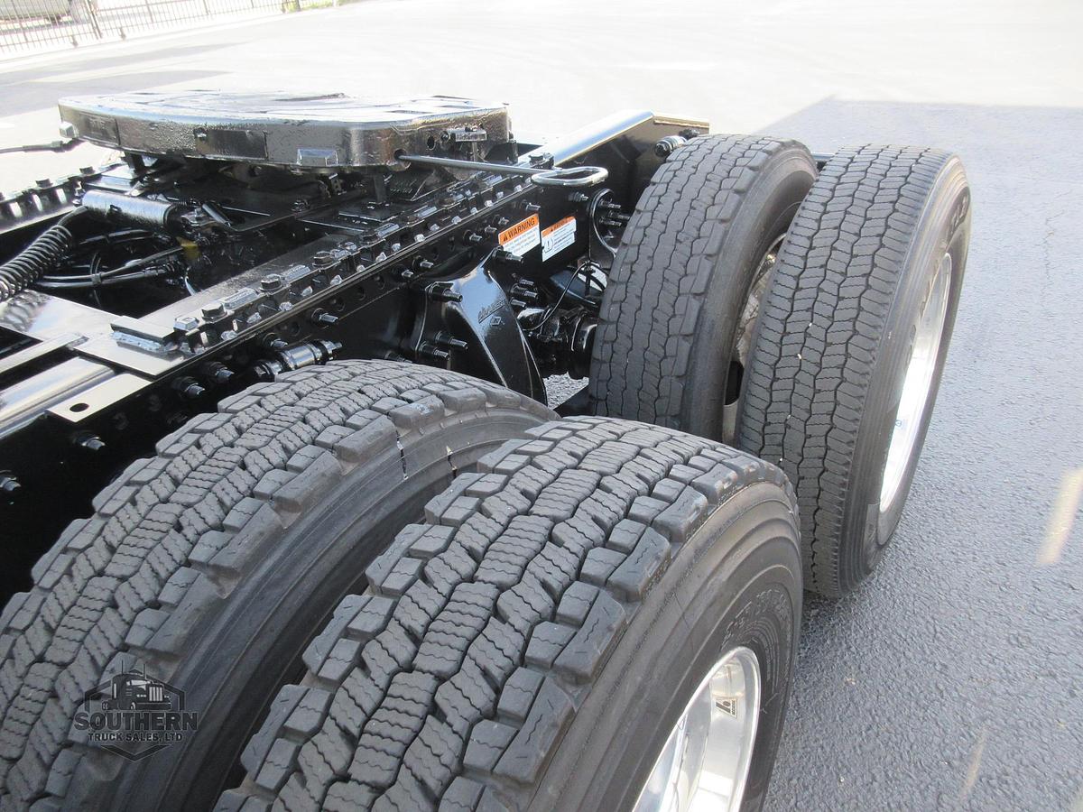 Used 2022 FREIGHTLINER CASCADIA 116