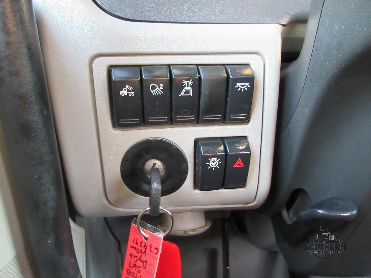 Used 2020 PETERBILT 567