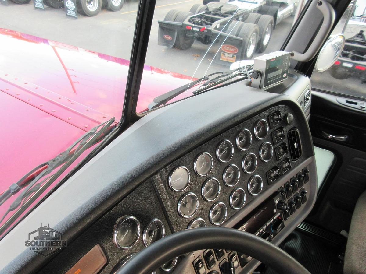 Used 2021 PETERBILT 389