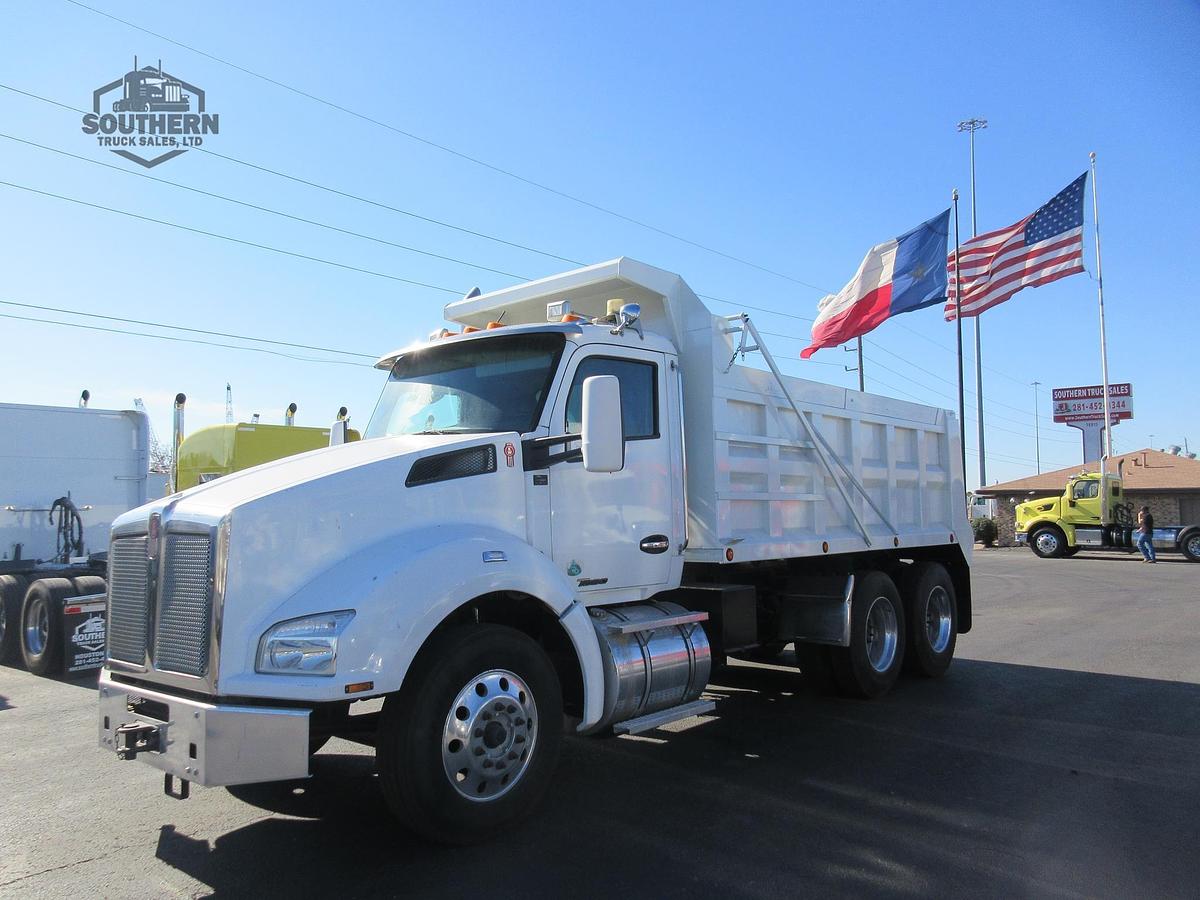 Used 2016 KENWORTH T880