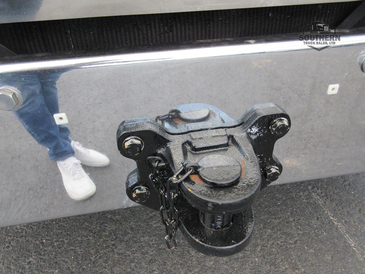 Used 2025 PETERBILT 567