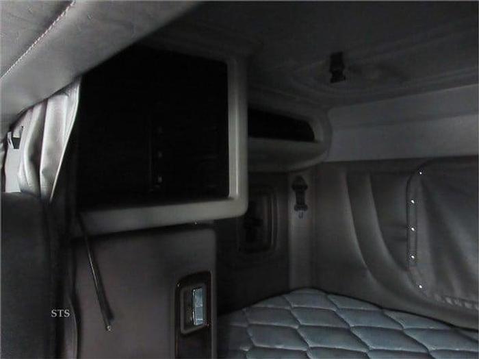 Used 2018 PETERBILT 389