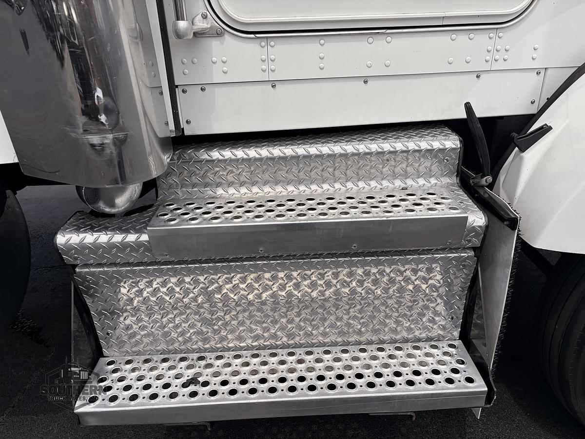 Used 2019 KENWORTH T800