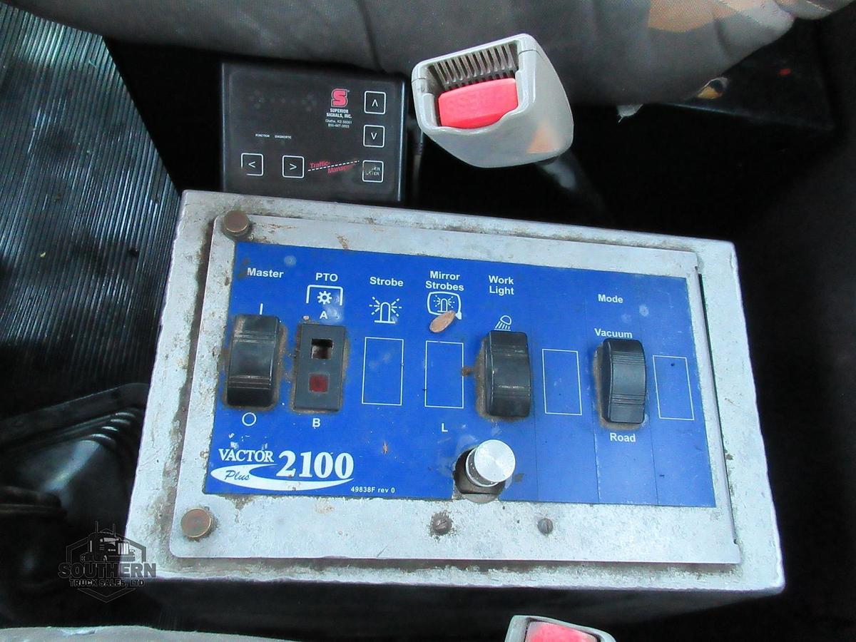 Used 2013 KENWORTH T440