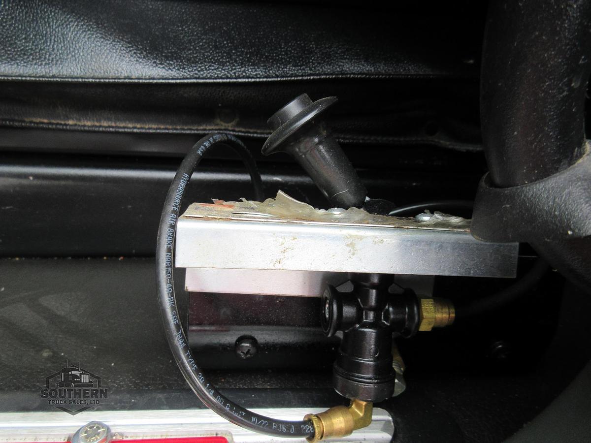 Used 2021 KENWORTH T880