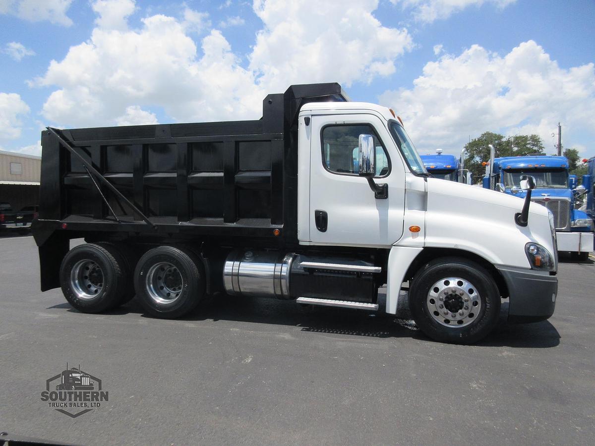 Used 2019 FREIGHTLINER CASCADIA 125