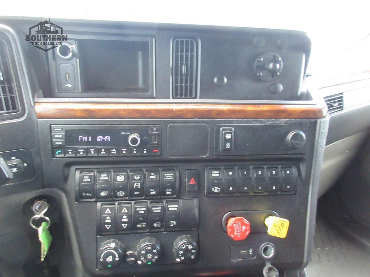 Used 2021 INTERNATIONAL LT