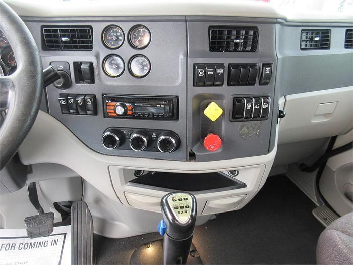 Used 2020 PETERBILT 567