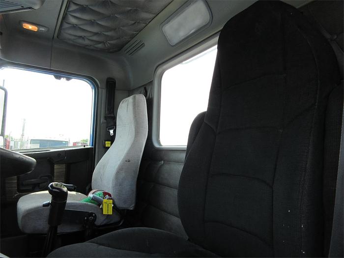 Used 2015 FREIGHTLINER CORONADO 122 SD