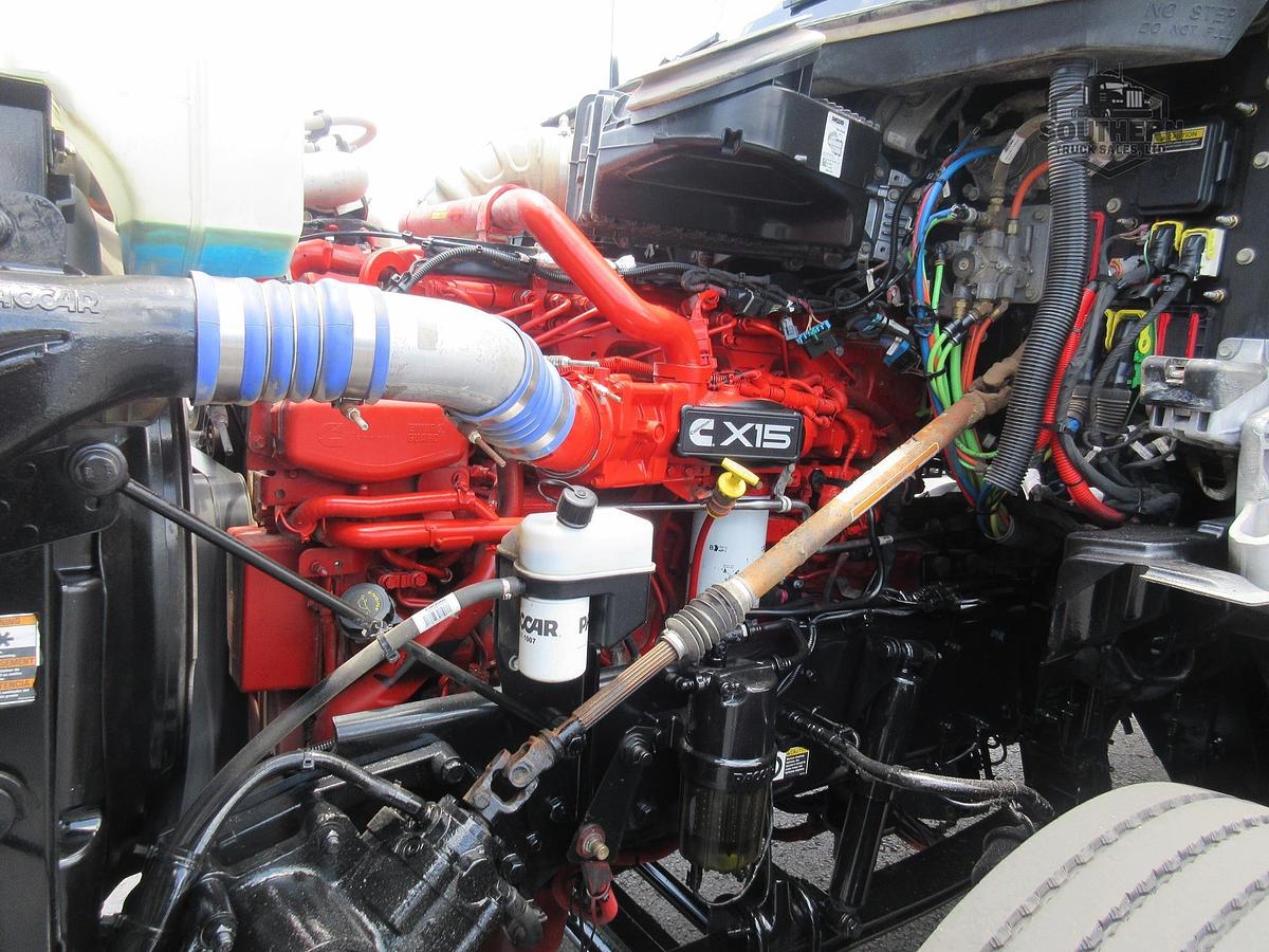 Used 2023 KENWORTH T880