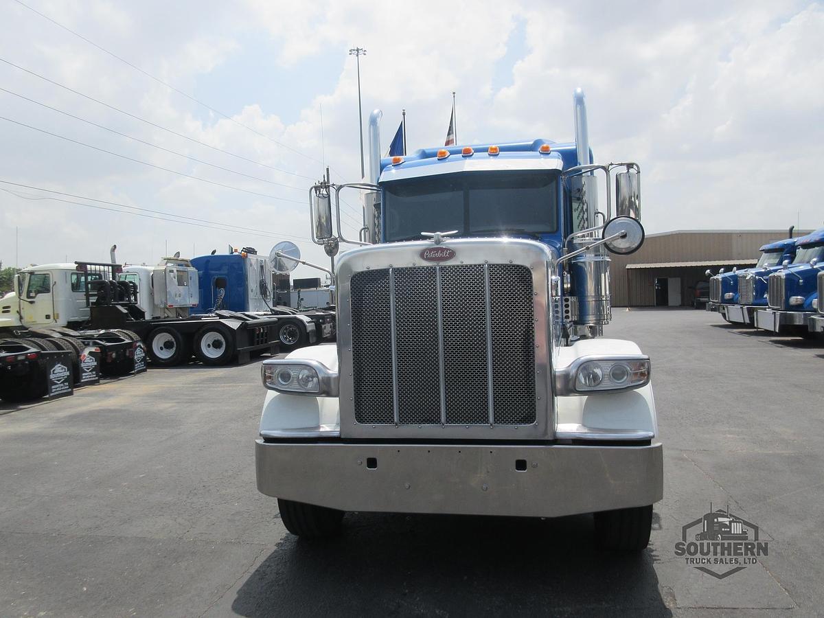 Used 2019 PETERBILT 389