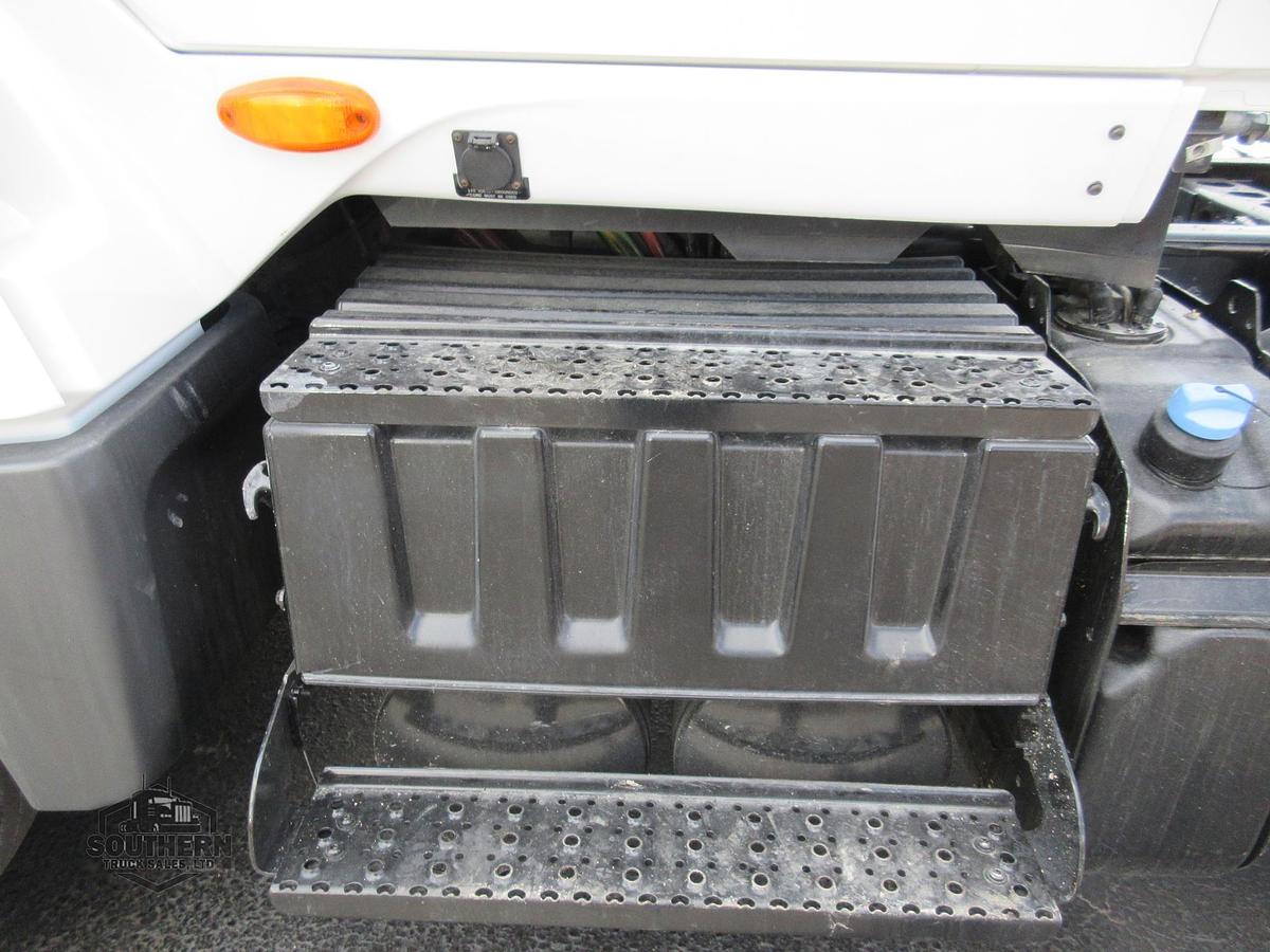 Used 2023 INTERNATIONAL LT