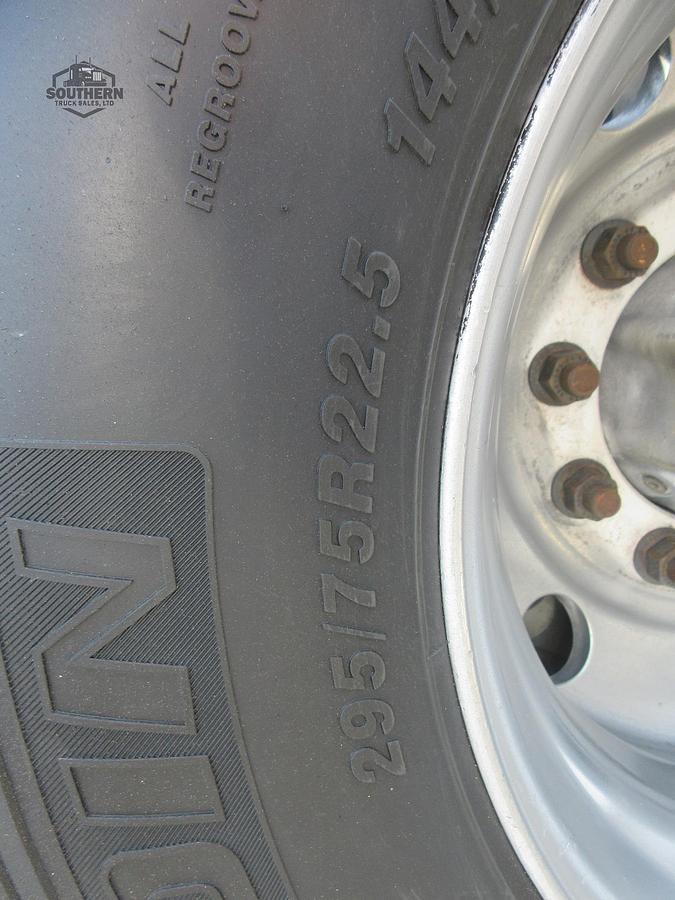 Used 2017 PETERBILT 389