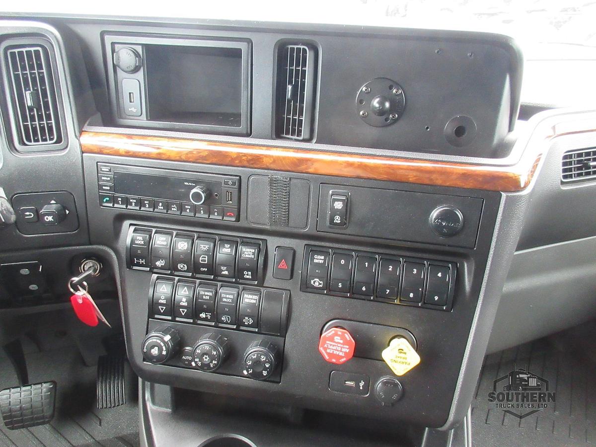 Used 2021 INTERNATIONAL LT