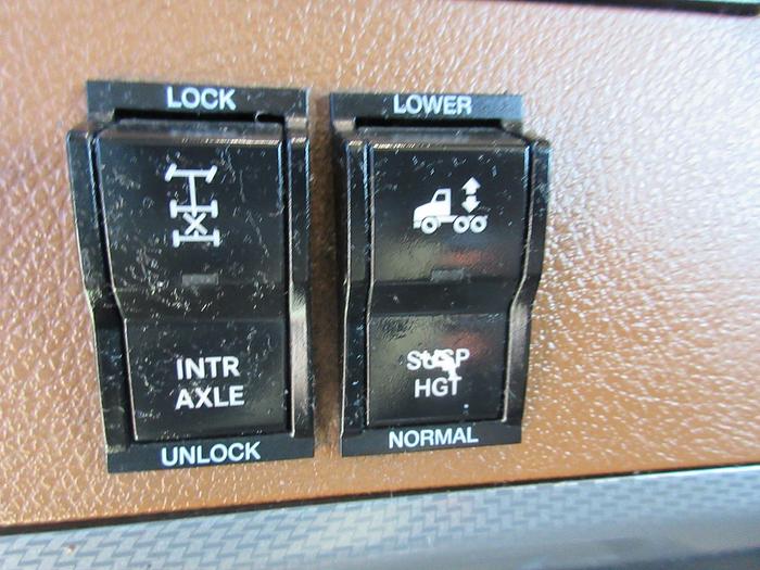 Used 2020 FREIGHTLINER CASCADIA 116