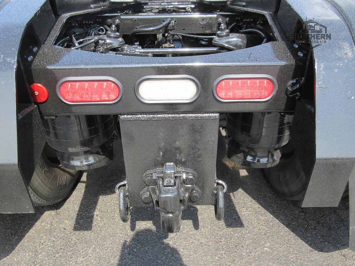 Used 2021 PETERBILT 567