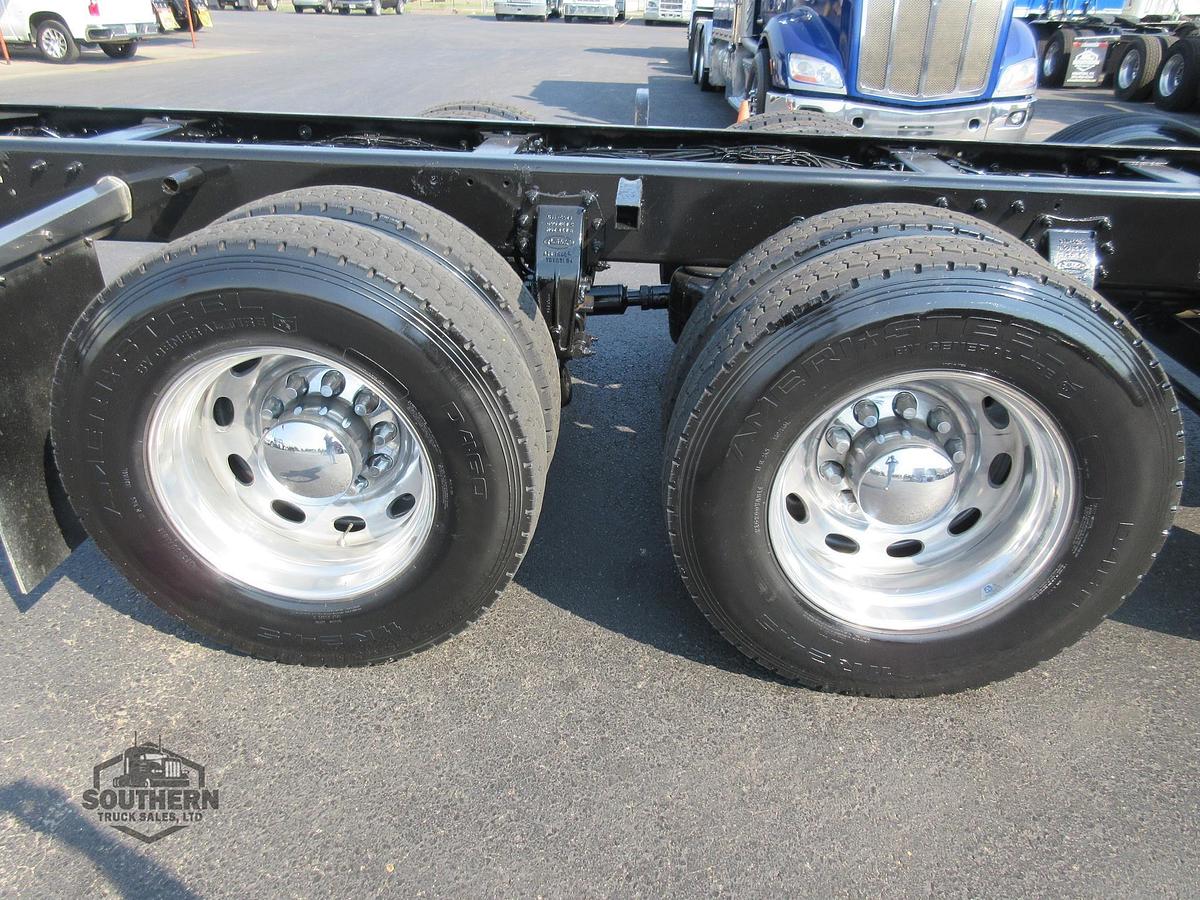 Used 2019 PETERBILT 389