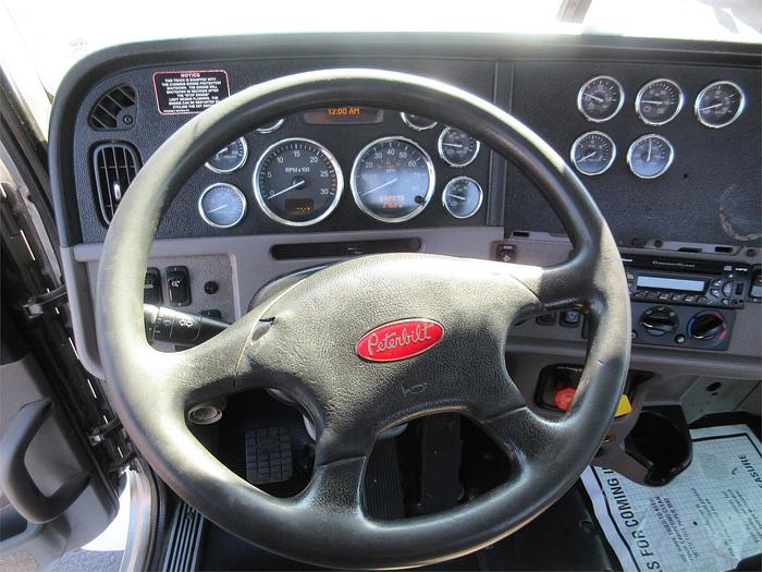 Used 2015 PETERBILT 365