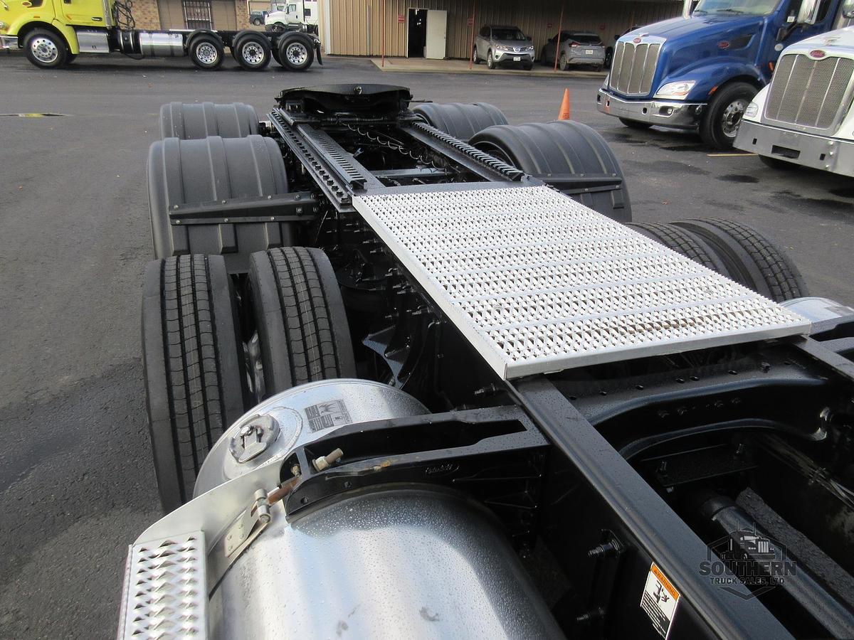 Used 2020 PETERBILT 567