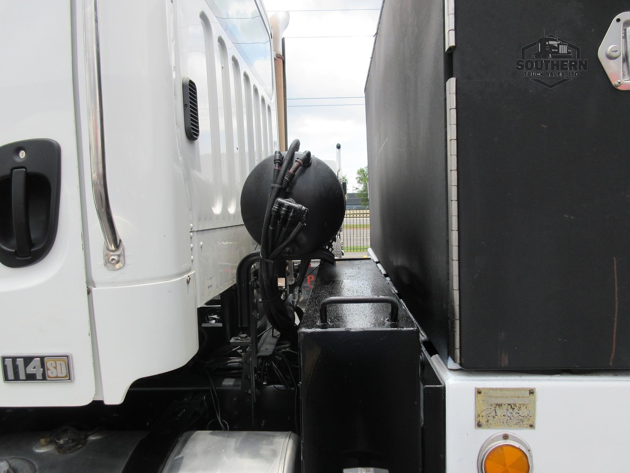 Used 2015 FREIGHTLINER 114SD