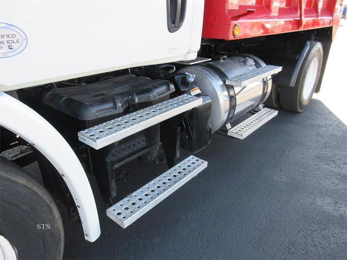 Used 2016 FREIGHTLINER CASCADIA 113