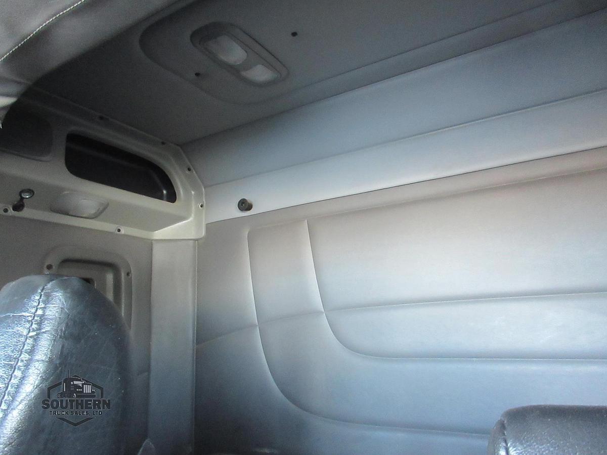 Used 2023 PETERBILT 389