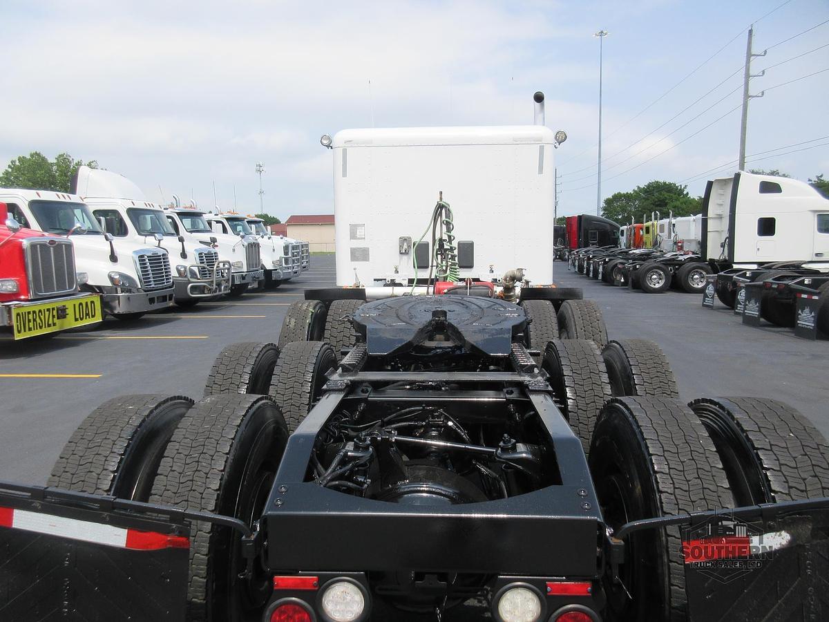 Used 2019 PETERBILT 567