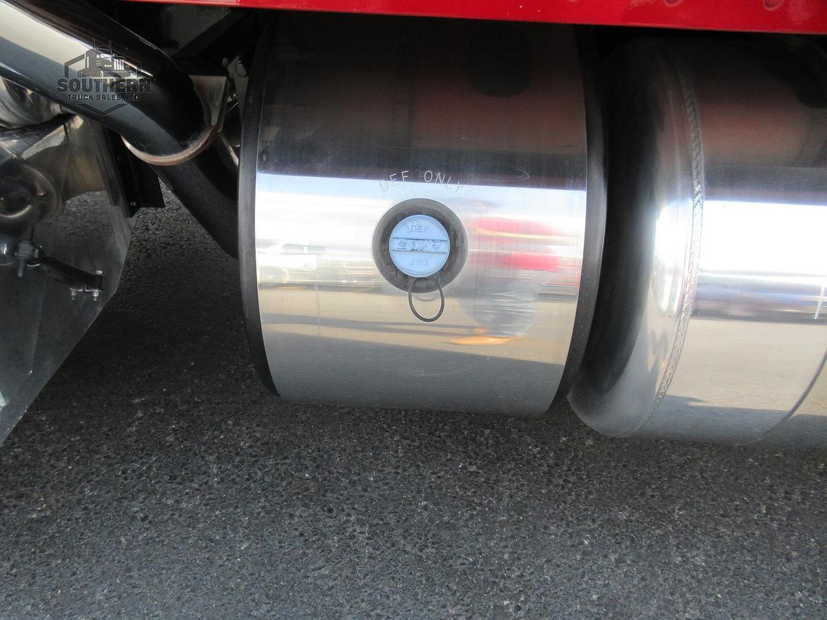 Used 2021 PETERBILT 389